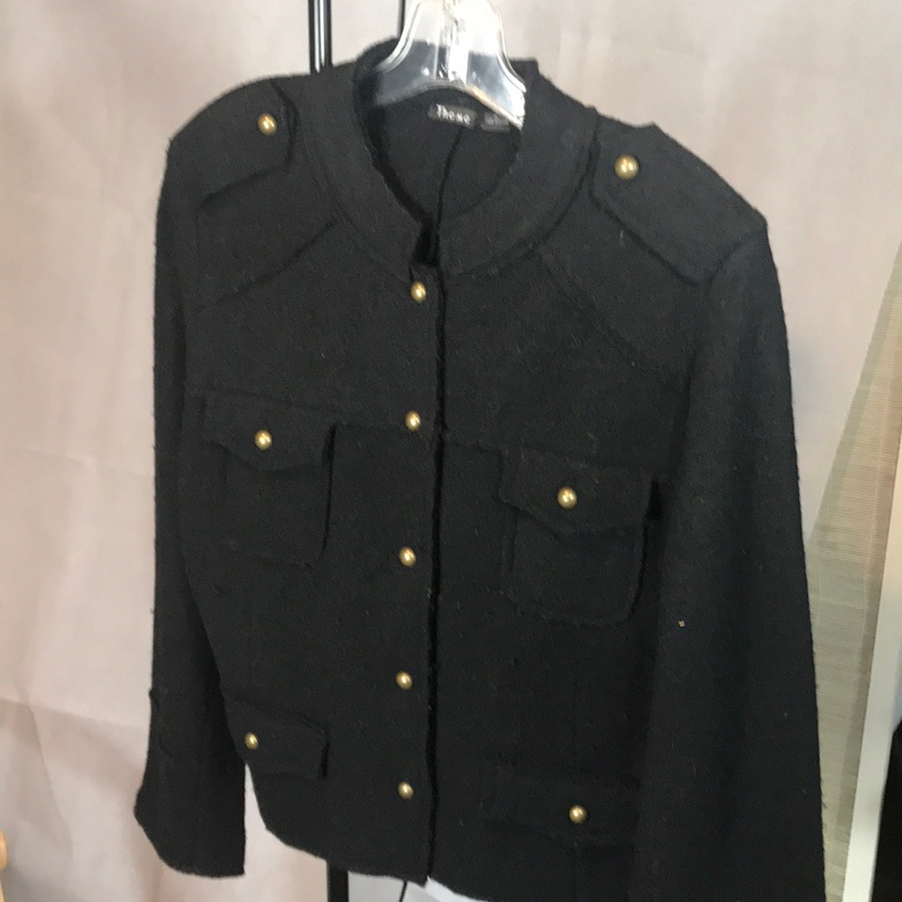 Black lite weight jacket.
